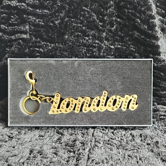 Kurt Geiger Gold and Pink Bag Charm or Key Ring. NWT and Box - Picture 3 of 7